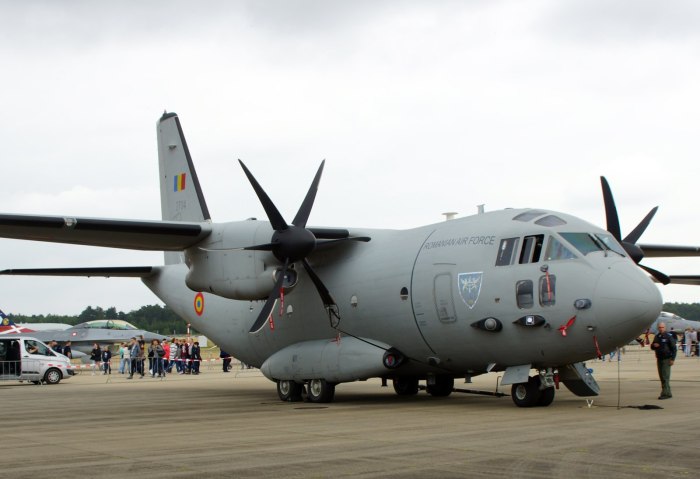 Alenia c-27 Spartan самолет