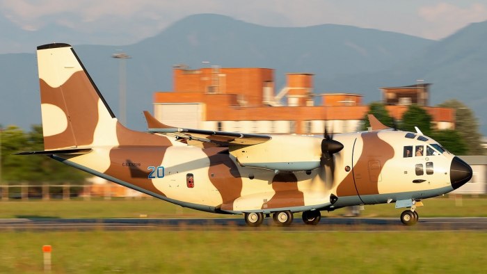 Alenia c-27j Spartan самолет
