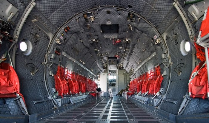 C-130 внутри