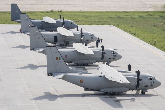 Alenia c-27j Spartan самолет