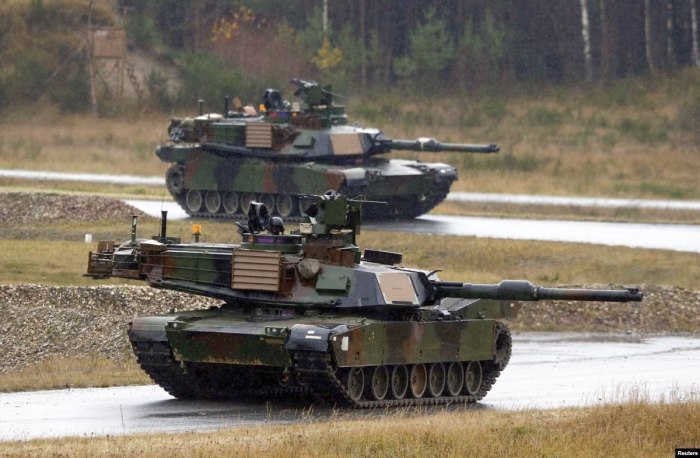 Танк Abrams m1a2