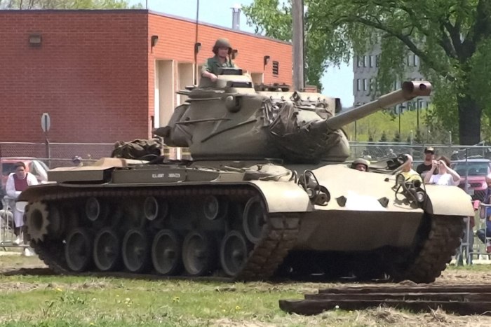 Паттон 48