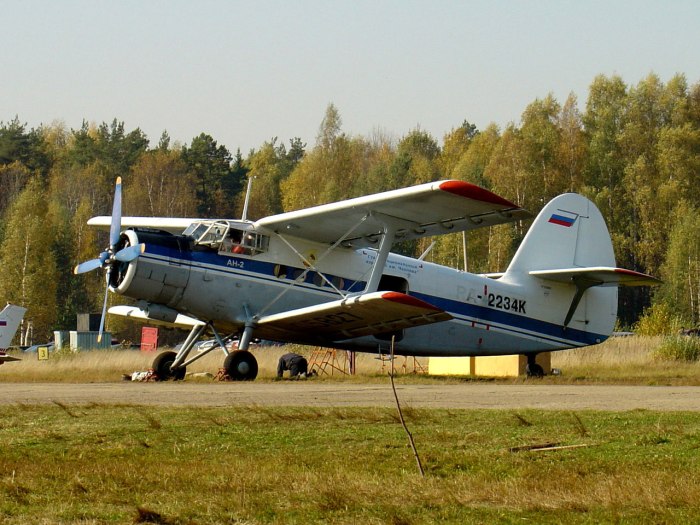 АН-2 пассажирский самолёт