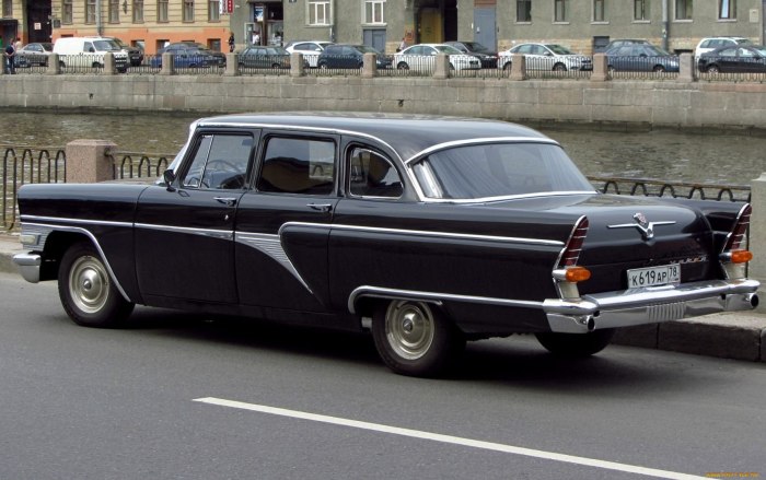 Автомобиль чайка