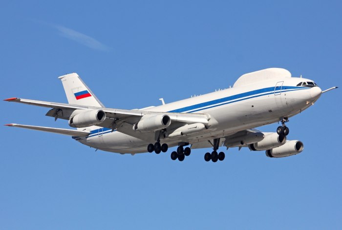 Самолет ил-96,ил-86