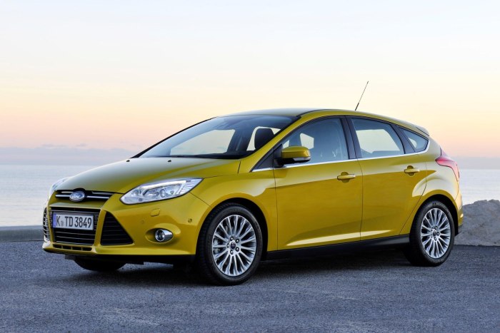 Ford Focus 2011 хэтчбек