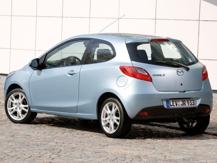 Mazda 2 2007