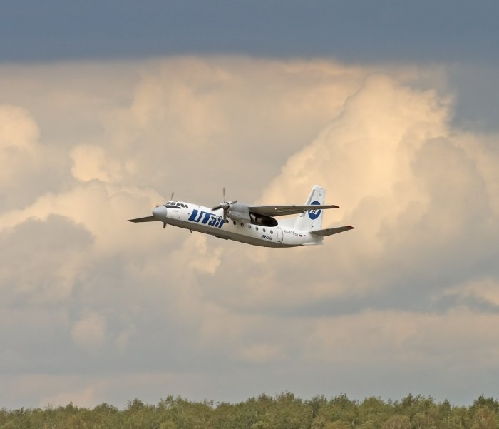 Самолет АН 24