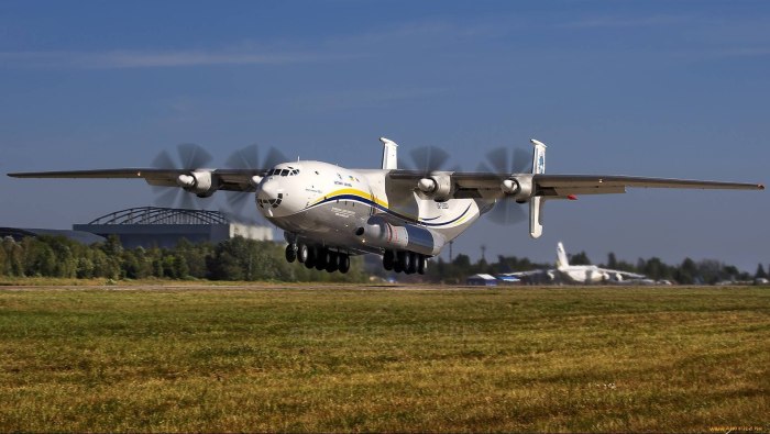 Самолёт Антей АН-22