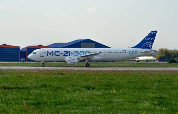 МС 21 300