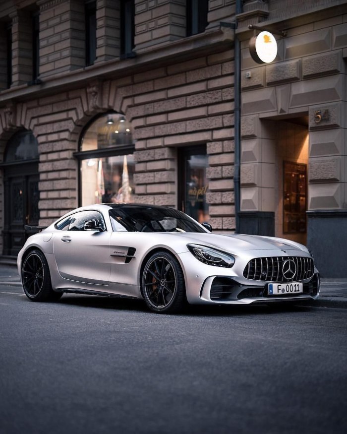 Mercedes AMG GTR