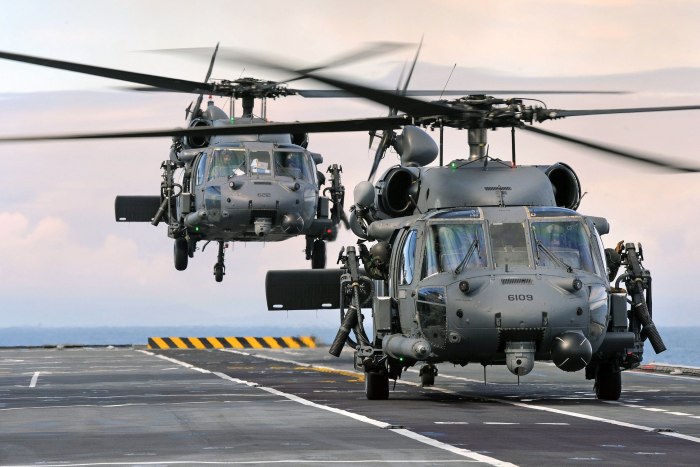 Вертолетов MH-60s "си Хок" траление