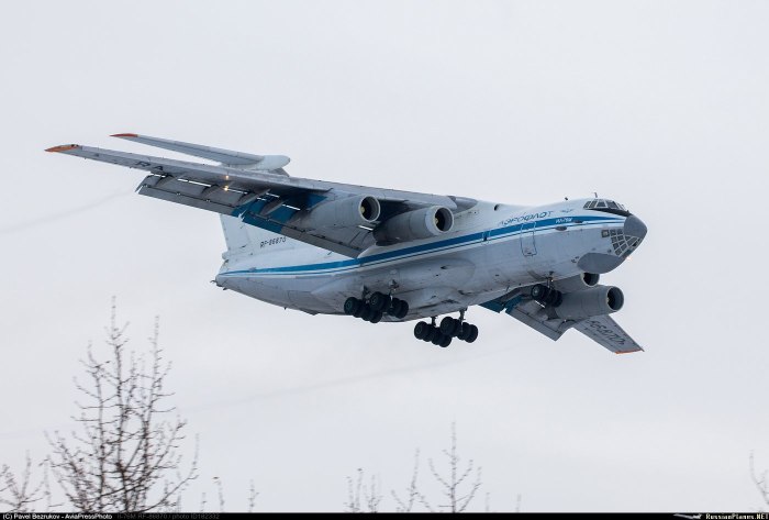 Ил 72