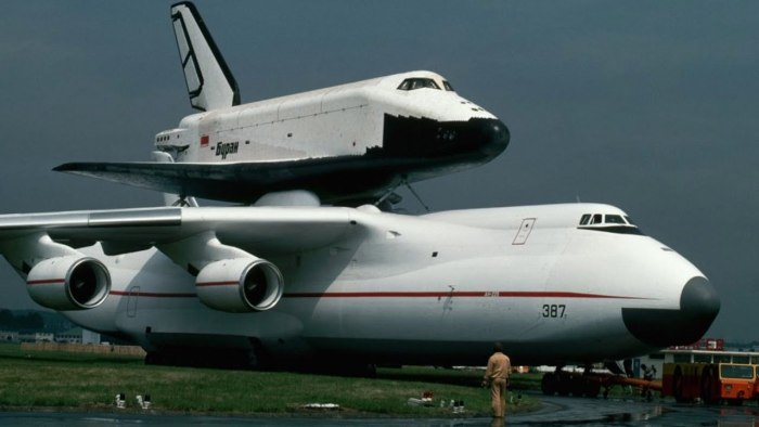 АН-225 Мрия