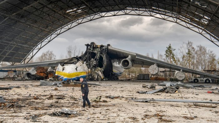 АН-225 Гостомель