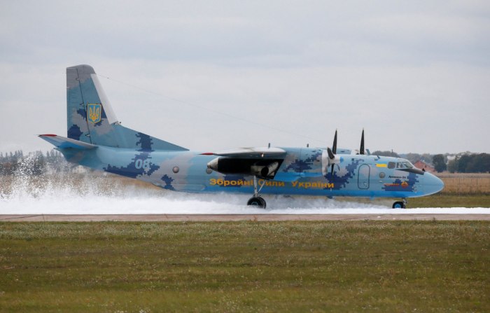 АН 12 ВВС Украины