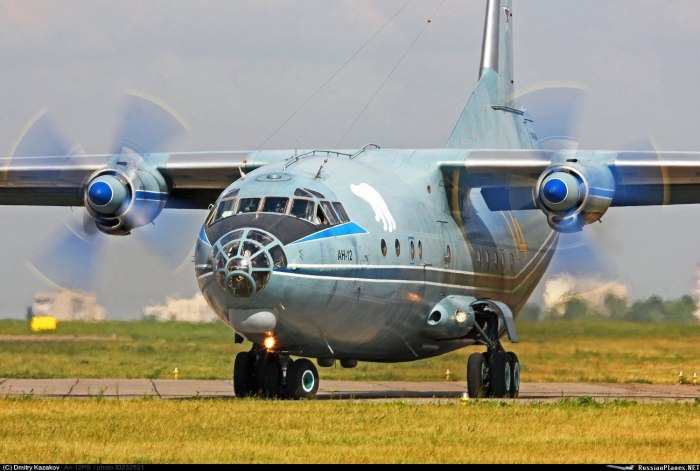 Ан-52 самолет