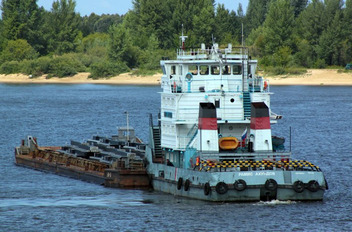 БТП 605 теплоход