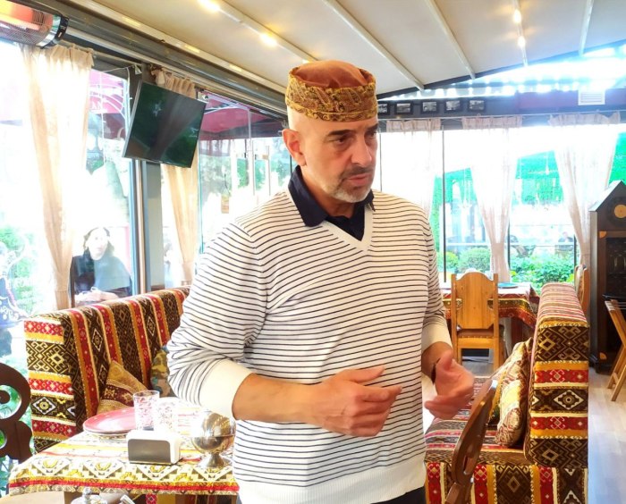Фуад Ахундов историк в молодости