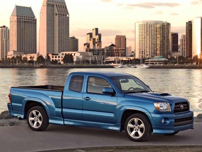 Toyota Tacoma 2