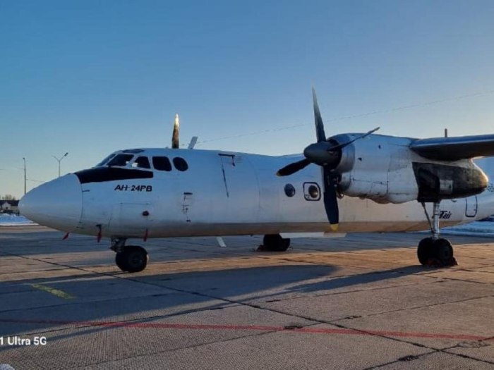 АН-24 пассажирский самолёт