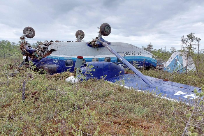 АН-28 пассажирский самолёт
