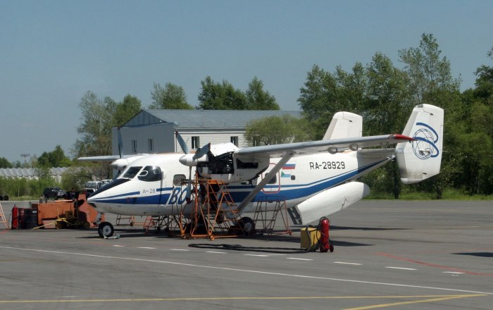 АН-28 военно-транспортный