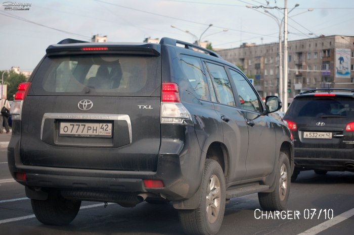 Тойота Прадо гос номер 800 68 регион