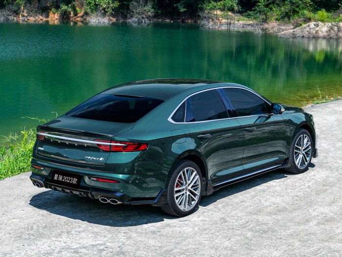 Geely Preface 2022