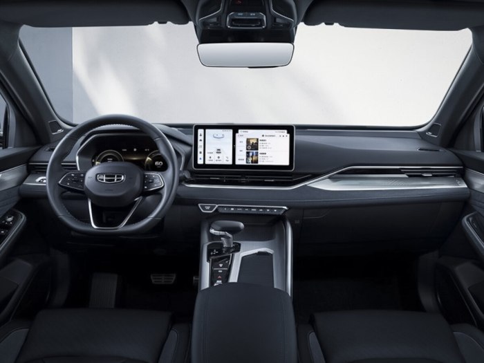 Geely Preface 2023