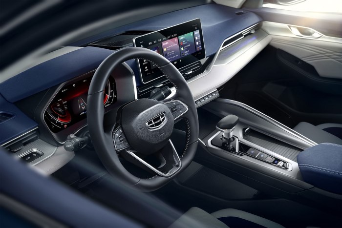 Geely Preface 2022