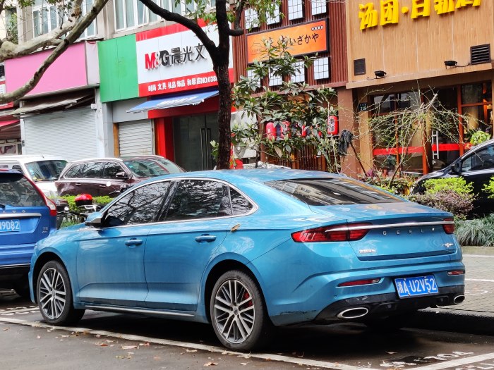 Geely Preface 2022