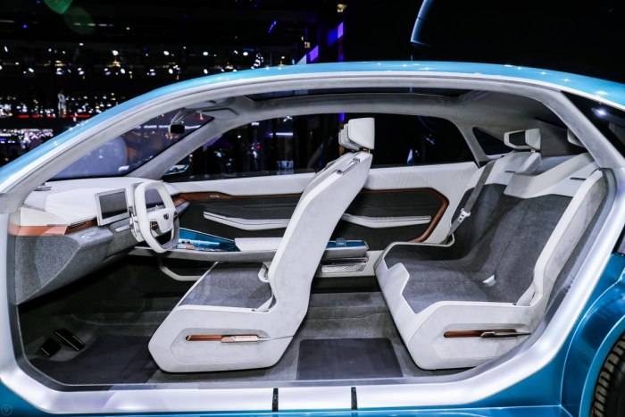 Geely Preface 2022 салон