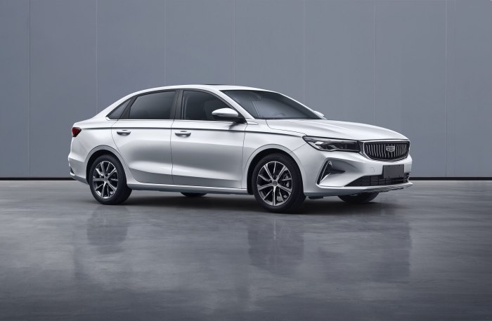 Geely Emgrand 2022 седан