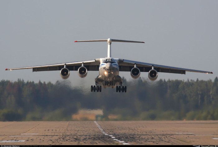 Ил-76мд-90а взлет
