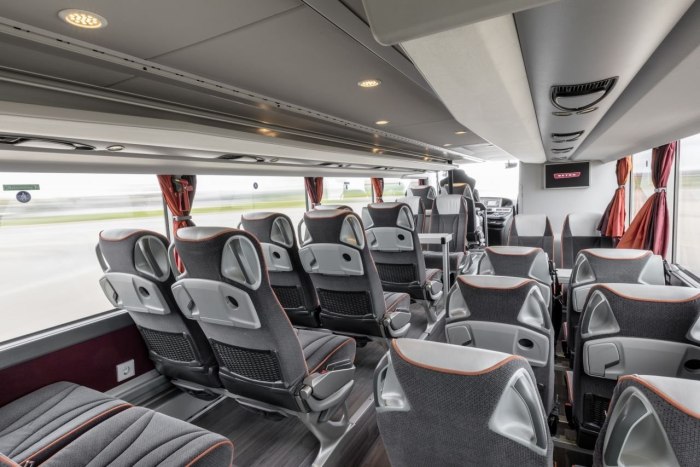 Setra s328dt