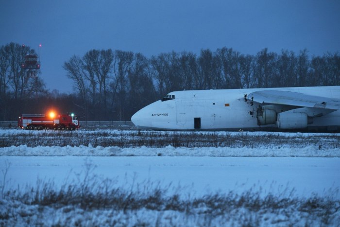 АН-124 Руслан Новосибирск
