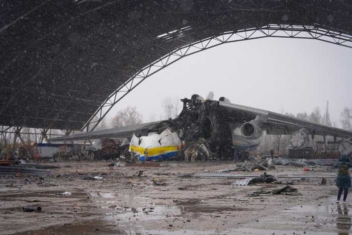 АН-225 Мрия Гостомель