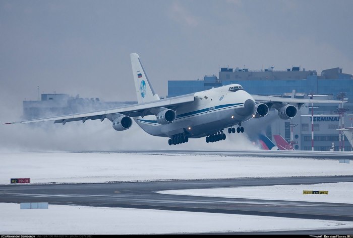 АН 124-100 В Орске