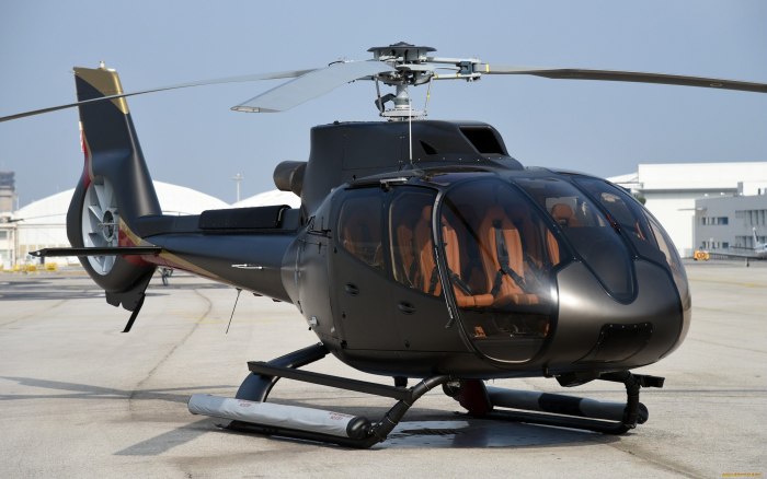 Eurocopter ec130 кабина