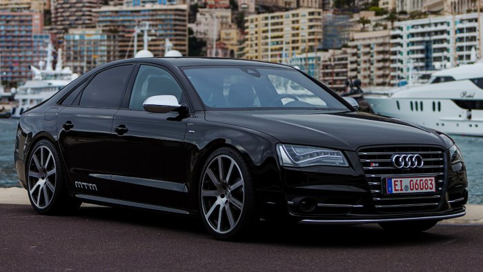 Audi s8 d4 черная