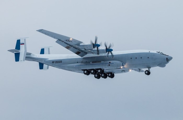 Самолёт Антей АН-22