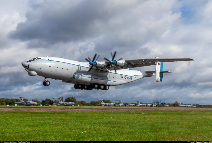 Ан-22 пассажирский самолет