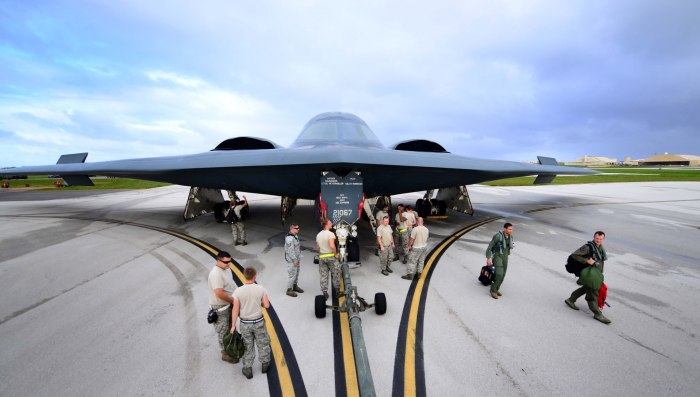 B-2 Spirit: стелс-бомбардировщик