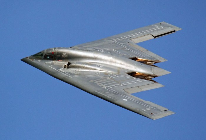 Стелс бомбардировщик б2