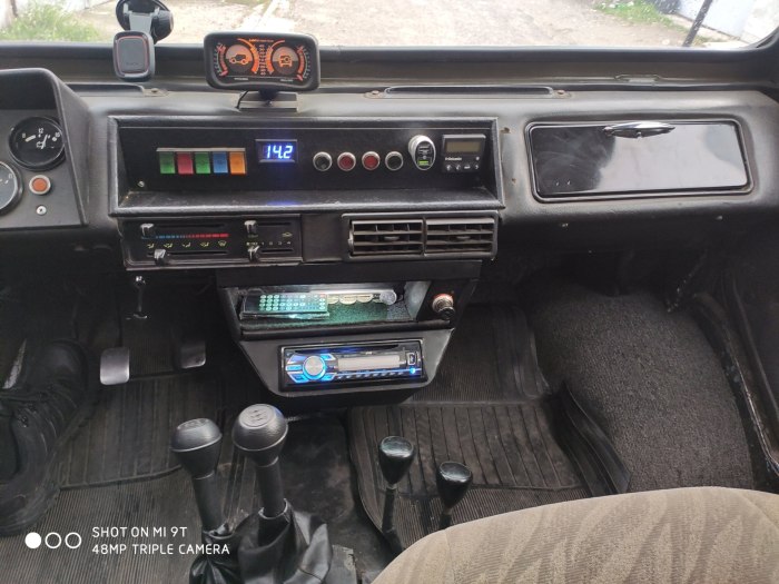 ЛУАЗ 969м салон