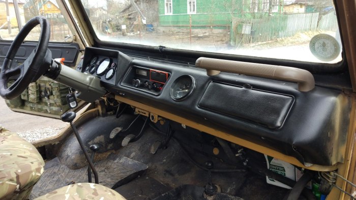 ЛУАЗ-969 салон