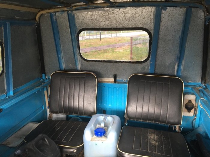 ЛУАЗ 969м салон