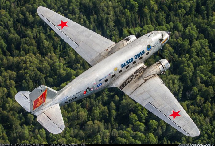 Самолёт Douglas c-47