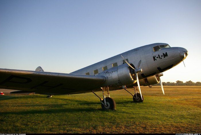 Самолёт Дуглас DC-2